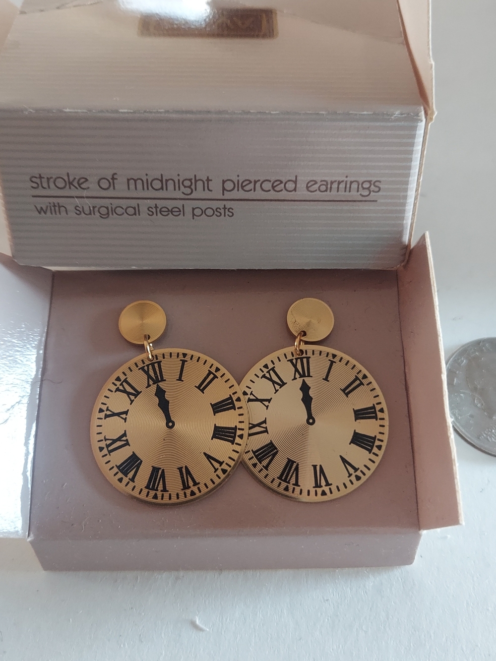 Vintage Avon Stroke Of Midnight Drop Earrings